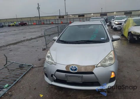 2013 Toyota Prius C Two из США, поврежденный, VIN JTDKDTB35D1539302